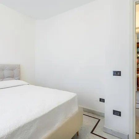 Villa Le Fontanelle In Dei Marmi With Ac Forte dei Marmi
